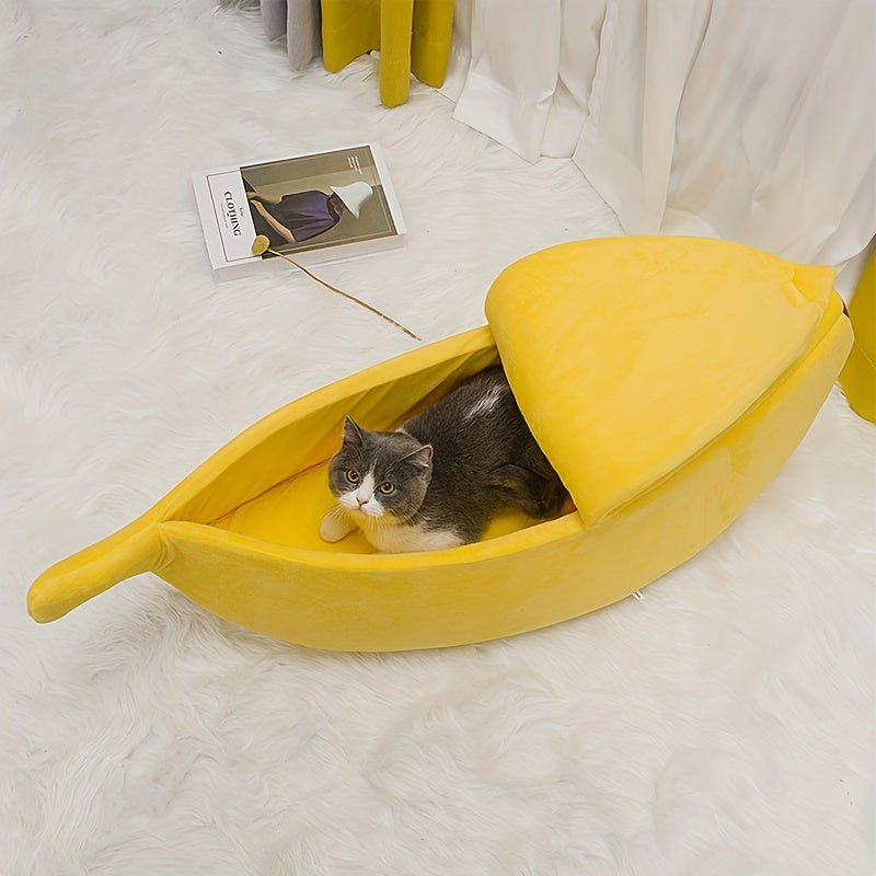 Banana Cat Bed – Cozy Semi-Enclosed Plush Hideaway for Cats up to 8kg - TopCat.BG