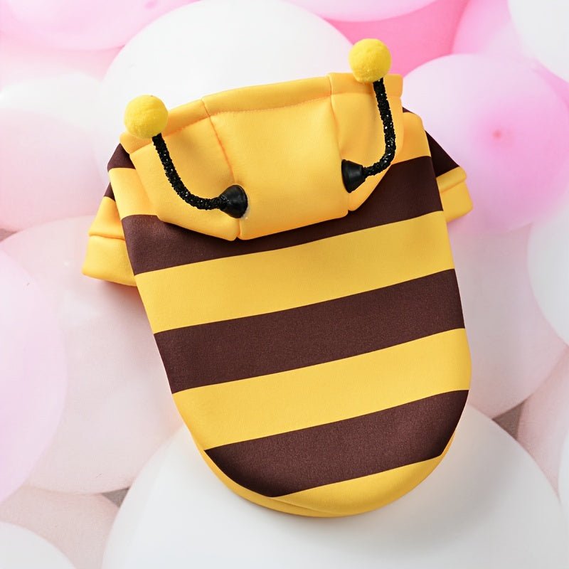 A Pet Hoodie Featuring a Bee Transformation Design, Suitable for Pets Weighing Under 8 Kilograms - TopCat.BG