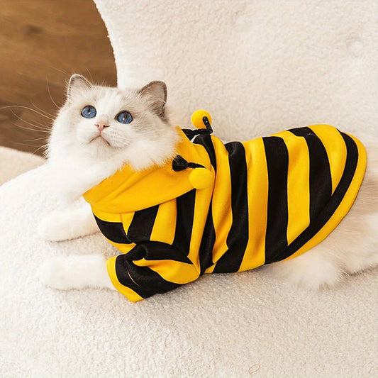 A Pet Hoodie Featuring a Bee Transformation Design, Suitable for Pets Weighing Under 8 Kilograms - TopCat.BG